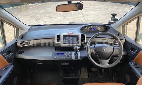 Nunua Ilio tumika Honda Freed Fedha Gari ndani ya Beitbridge nchini Matabeleland Kusini Nunua Ilio tumika Honda Freed Fedha Gari ndani ya Beitbridge nchini Matabeleland Kusini