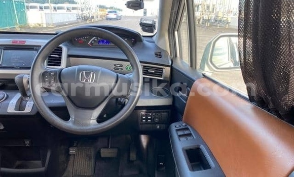 Nunua Ilio tumika Honda Freed Fedha Gari ndani ya Beitbridge nchini Matabeleland Kusini Nunua Ilio tumika Honda Freed Fedha Gari ndani ya Beitbridge nchini Matabeleland Kusini