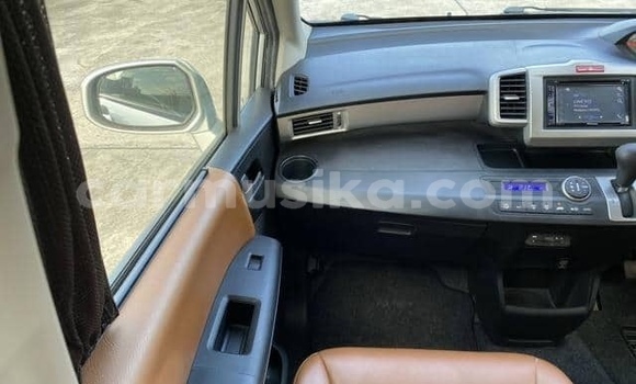 Nunua Ilio tumika Honda Freed Fedha Gari ndani ya Beitbridge nchini Matabeleland Kusini Nunua Ilio tumika Honda Freed Fedha Gari ndani ya Beitbridge nchini Matabeleland Kusini