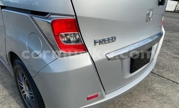 Nunua Ilio tumika Honda Freed Fedha Gari ndani ya Beitbridge nchini Matabeleland Kusini Nunua Ilio tumika Honda Freed Fedha Gari ndani ya Beitbridge nchini Matabeleland Kusini