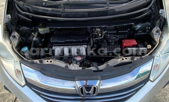 Nunua Ilio tumika Honda Freed Fedha Gari ndani ya Beitbridge nchini Matabeleland Kusini Nunua Ilio tumika Honda Freed Fedha Gari ndani ya Beitbridge nchini Matabeleland Kusini