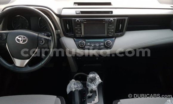 Tenga Imported Toyota HiAce Tsvuku Rori in Import - Dubai in Harare Tenga Imported Toyota HiAce Tsvuku Rori in Import - Dubai in Harare
