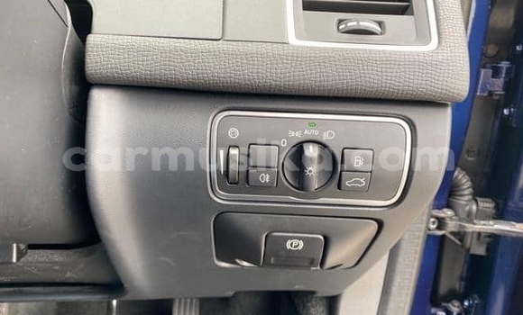 Acheter Occasion Voiture Volvo XC60 Bleu à Beitbridge, Matabeleland South Acheter Occasion Voiture Volvo XC60 Bleu à Beitbridge, Matabeleland South