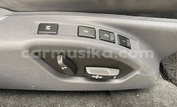 Acheter Occasion Voiture Volvo XC60 Bleu à Beitbridge, Matabeleland South Acheter Occasion Voiture Volvo XC60 Bleu à Beitbridge, Matabeleland South