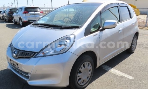 Buy Used Honda Fit Silver Car in Beitbridge in Matabeleland South Buy Used Honda Fit Silver Car in Beitbridge in Matabeleland South