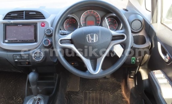 Buy Used Honda Fit Silver Car in Beitbridge in Matabeleland South Buy Used Honda Fit Silver Car in Beitbridge in Matabeleland South