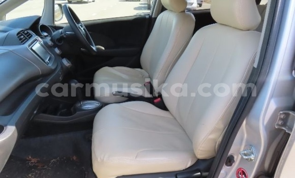 Buy Used Honda Fit Silver Car in Beitbridge in Matabeleland South Buy Used Honda Fit Silver Car in Beitbridge in Matabeleland South