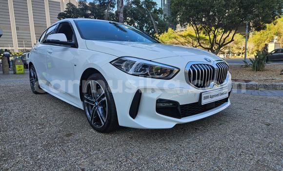 Nunua Ilio tumika BMW 1-Series Nyeupe Gari ndani ya Harare nchini Harare