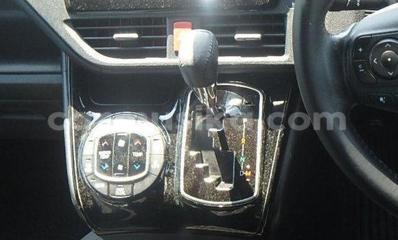 Acheter Occasion Voiture Toyota Alphard Blanc à Beitbridge, Matabeleland South Acheter Occasion Voiture Toyota Alphard Blanc à Beitbridge, Matabeleland South