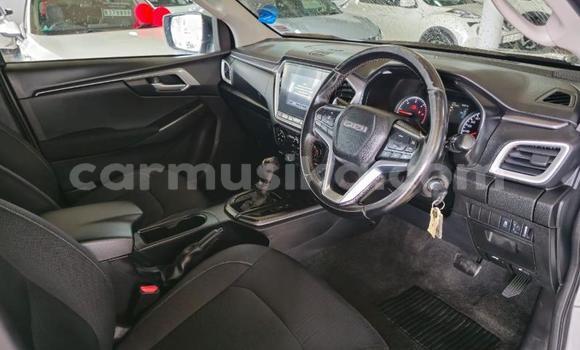 Acheter Occasion Voiture Isuzu D–MAX Gris à Beitbridge, Matabeleland South Acheter Occasion Voiture Isuzu D–MAX Gris à Beitbridge, Matabeleland South