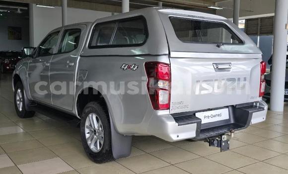 Acheter Occasion Voiture Isuzu D–MAX Gris à Beitbridge, Matabeleland South Acheter Occasion Voiture Isuzu D–MAX Gris à Beitbridge, Matabeleland South