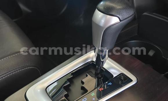 Acheter Occasion Voiture Toyota Fortuner Blanc à Belvédère, Harare Acheter Occasion Voiture Toyota Fortuner Blanc à Belvédère, Harare