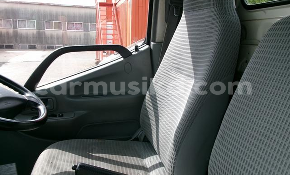 Acheter Occasion Voiture Toyota Dyna Blanc à Chegutu, Mashonaland West Acheter Occasion Voiture Toyota Dyna Blanc à Chegutu, Mashonaland West