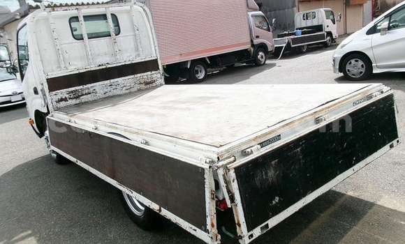 Acheter Occasion Voiture Toyota Dyna Blanc à Chegutu, Mashonaland West Acheter Occasion Voiture Toyota Dyna Blanc à Chegutu, Mashonaland West