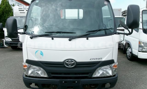 Acheter Occasion Voiture Toyota Dyna Blanc à Chegutu, Mashonaland West Acheter Occasion Voiture Toyota Dyna Blanc à Chegutu, Mashonaland West