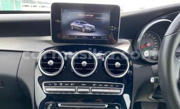 Buy Used Mercedes‒Benz C–Class Blue Car in Beitbridge in Matabeleland South Buy Used Mercedes‒Benz C–Class Blue Car in Beitbridge in Matabeleland South