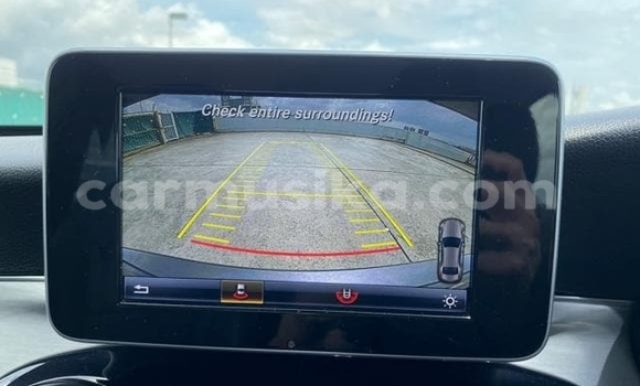 Buy Used Mercedes‒Benz C–Class Blue Car in Beitbridge in Matabeleland South Buy Used Mercedes‒Benz C–Class Blue Car in Beitbridge in Matabeleland South