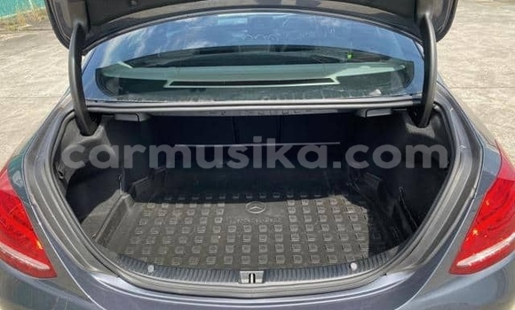 Buy Used Mercedes‒Benz C–Class Blue Car in Beitbridge in Matabeleland South Buy Used Mercedes‒Benz C–Class Blue Car in Beitbridge in Matabeleland South