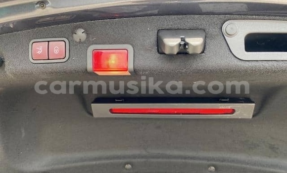 Buy Used Mercedes‒Benz C–Class Blue Car in Beitbridge in Matabeleland South Buy Used Mercedes‒Benz C–Class Blue Car in Beitbridge in Matabeleland South