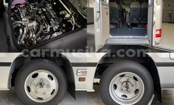 Tenga Tsaru Toyota Coaster Chena Mota in Beitbridge in Matabeleland South Tenga Tsaru Toyota Coaster Chena Mota in Beitbridge in Matabeleland South