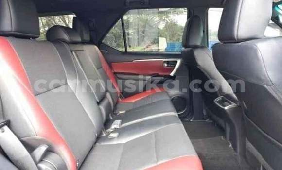 Acheter Occasion Voiture Toyota Fortuner Autre à Beitbridge, Matabeleland South Acheter Occasion Voiture Toyota Fortuner Autre à Beitbridge, Matabeleland South