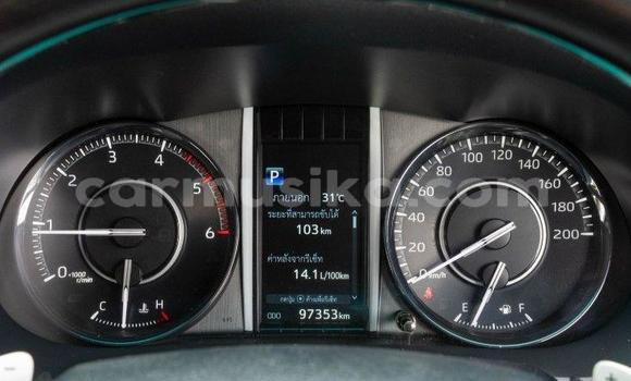 Acheter Occasion Voiture Toyota Fortuner Rouge à Beitbridge, Matabeleland South Acheter Occasion Voiture Toyota Fortuner Rouge à Beitbridge, Matabeleland South