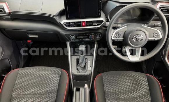 Acheter Occasion Voiture Toyota Ractis Noir à Beitbridge, Matabeleland South Acheter Occasion Voiture Toyota Ractis Noir à Beitbridge, Matabeleland South