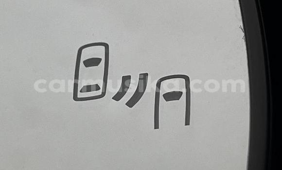 Acheter Occasion Voiture Toyota Ractis Noir à Beitbridge, Matabeleland South Acheter Occasion Voiture Toyota Ractis Noir à Beitbridge, Matabeleland South