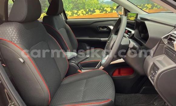 Acheter Occasion Voiture Toyota Ractis Noir à Beitbridge, Matabeleland South Acheter Occasion Voiture Toyota Ractis Noir à Beitbridge, Matabeleland South