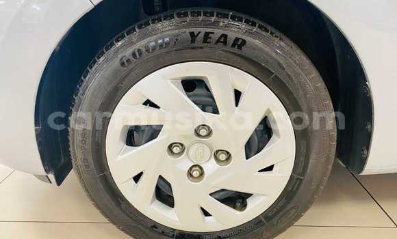 Acheter Occasion Voiture Hyundai i10 Blanc à Beitbridge, Matabeleland South Acheter Occasion Voiture Hyundai i10 Blanc à Beitbridge, Matabeleland South