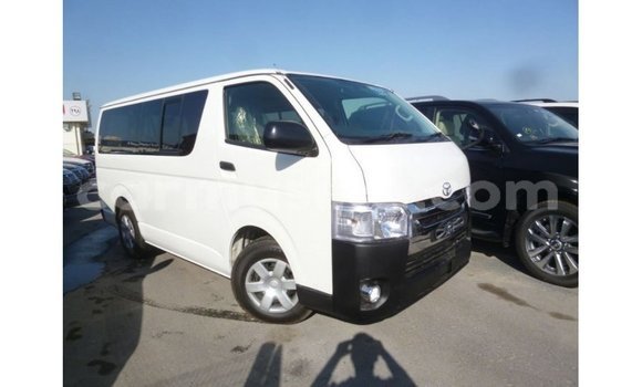 Tenga Imported Toyota Hiace Chena Mota in Import - Dubai in Harare Tenga Imported Toyota Hiace Chena Mota in Import - Dubai in Harare
