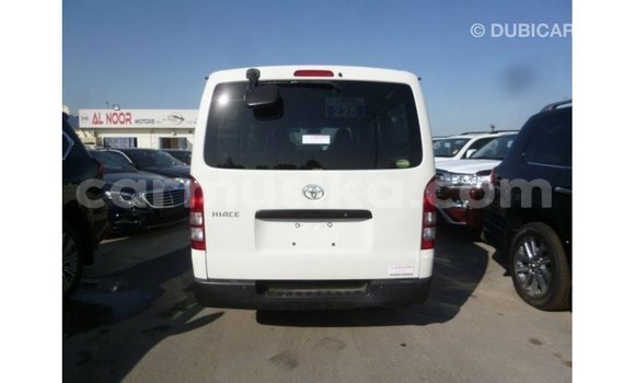 Tenga Imported Toyota Hiace Chena Mota in Import - Dubai in Harare Tenga Imported Toyota Hiace Chena Mota in Import - Dubai in Harare