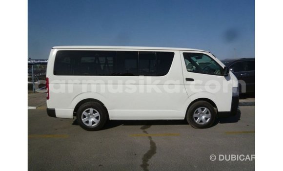 Tenga Imported Toyota Hiace Chena Mota in Import - Dubai in Harare Tenga Imported Toyota Hiace Chena Mota in Import - Dubai in Harare