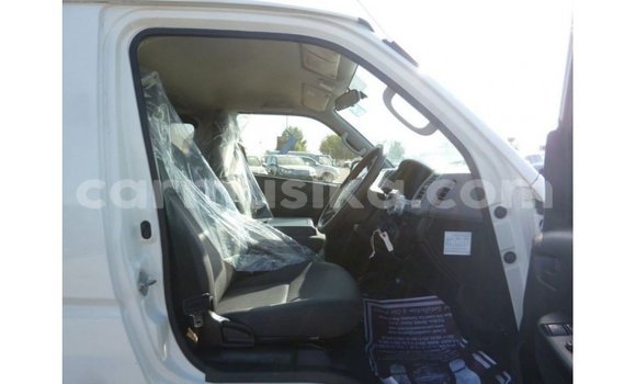 Tenga Imported Toyota Hiace Chena Mota in Import - Dubai in Harare Tenga Imported Toyota Hiace Chena Mota in Import - Dubai in Harare