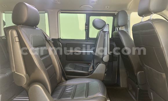 Tenga Tsaru Volkswagen Caravelle Chena Mota in Beitbridge in Matabeleland South Tenga Tsaru Volkswagen Caravelle Chena Mota in Beitbridge in Matabeleland South