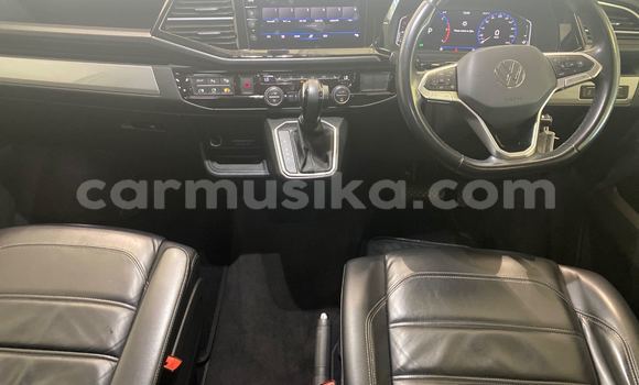 Tenga Tsaru Volkswagen Caravelle Chena Mota in Beitbridge in Matabeleland South Tenga Tsaru Volkswagen Caravelle Chena Mota in Beitbridge in Matabeleland South