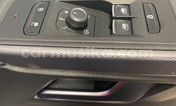 Tenga Tsaru Volkswagen Caravelle Chena Mota in Beitbridge in Matabeleland South Tenga Tsaru Volkswagen Caravelle Chena Mota in Beitbridge in Matabeleland South