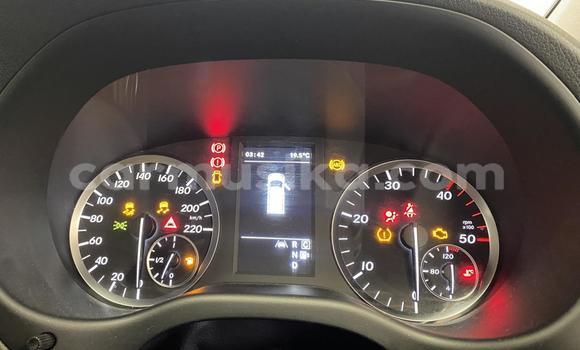 Tenga Tsaru Mercedes‒Benz Vito Sirivha Mota in Beitbridge in Matabeleland South Tenga Tsaru Mercedes‒Benz Vito Sirivha Mota in Beitbridge in Matabeleland South