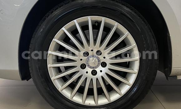 Tenga Tsaru Mercedes‒Benz Vito Sirivha Mota in Beitbridge in Matabeleland South Tenga Tsaru Mercedes‒Benz Vito Sirivha Mota in Beitbridge in Matabeleland South