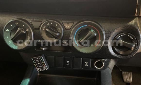 Acheter Occasion Voiture Toyota Hilux Blanc à Beitbridge, Matabeleland South Acheter Occasion Voiture Toyota Hilux Blanc à Beitbridge, Matabeleland South