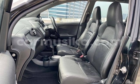 Acheter Occasion Voiture Honda Mobilio Noir à Beitbridge, Matabeleland South Acheter Occasion Voiture Honda Mobilio Noir à Beitbridge, Matabeleland South