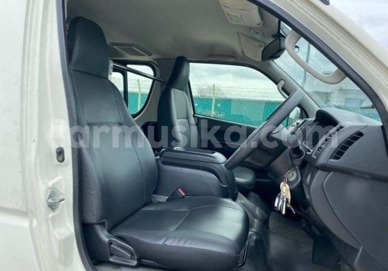 Big with watermark toyota hiace matabeleland south beitbridge 36702