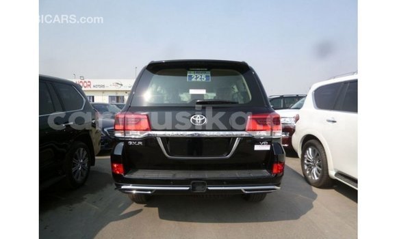 Tenga Imported Toyota Land Cruiser Nhema Mota in Import - Dubai in Harare Tenga Imported Toyota Land Cruiser Nhema Mota in Import - Dubai in Harare