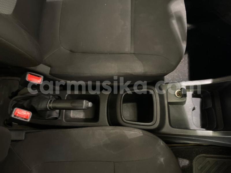 Big with watermark renault kwid matabeleland south beitbridge 36756