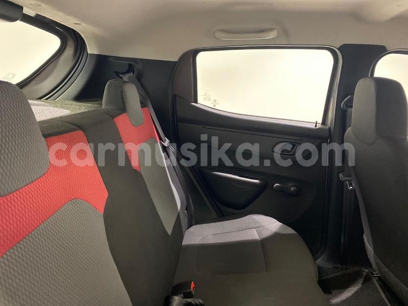 Big with watermark renault kwid matabeleland south beitbridge 36756