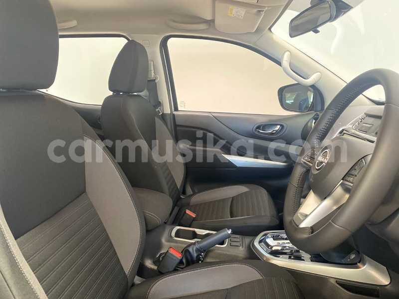 Big with watermark nissan navara matabeleland south beitbridge 36757