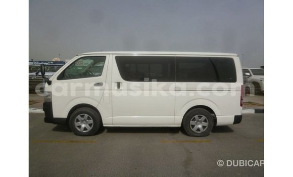 Tenga Imported Toyota Hiace Chena Mota in Import - Dubai in Harare Tenga Imported Toyota Hiace Chena Mota in Import - Dubai in Harare