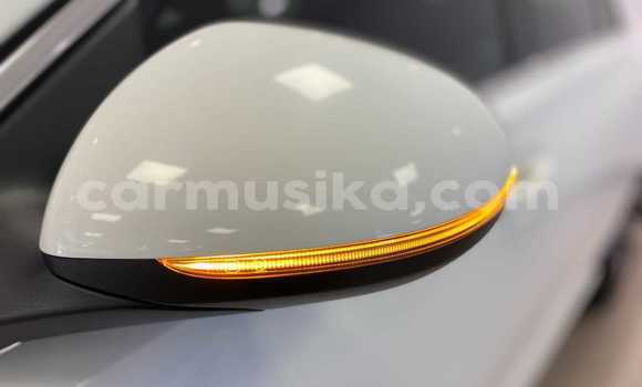 Acheter Occasion Voiture Mercedes-Benz C-Classe Blanc à Beitbridge, Matabeleland South Acheter Occasion Voiture Mercedes-Benz C-Classe Blanc à Beitbridge, Matabeleland South