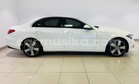 Acheter Occasion Voiture Mercedes-Benz C-Classe Blanc à Beitbridge, Matabeleland South Acheter Occasion Voiture Mercedes-Benz C-Classe Blanc à Beitbridge, Matabeleland South
