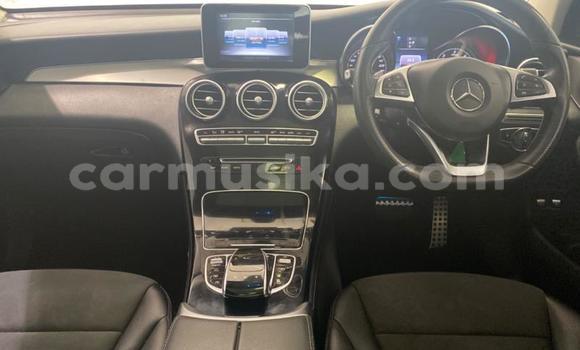 Acheter Occasion Voiture Mercedes-Benz GLC 250D Blanc à Beitbridge, Matabeleland South Acheter Occasion Voiture Mercedes-Benz GLC 250D Blanc à Beitbridge, Matabeleland South